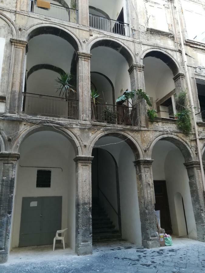 Niloufar Hébergement de vacances Naples